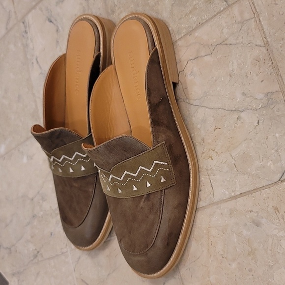 Sundance Olive Green Embroidered Leather Mule Slip-On Shoes - Size 36 = 5 1/2 - Picture 4 of 9